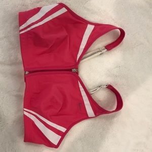 Nike sports bra zipper front